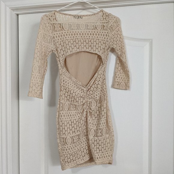 XS Nude / Ivory Lace Dress w/ Sleeves (Backless) - Picture 2 of 4